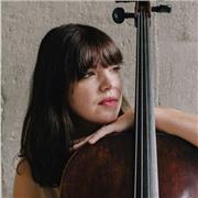 Violonchelista premiada en los concursos Bach y Pau Casals da clases de violonchelo moderno y barroco